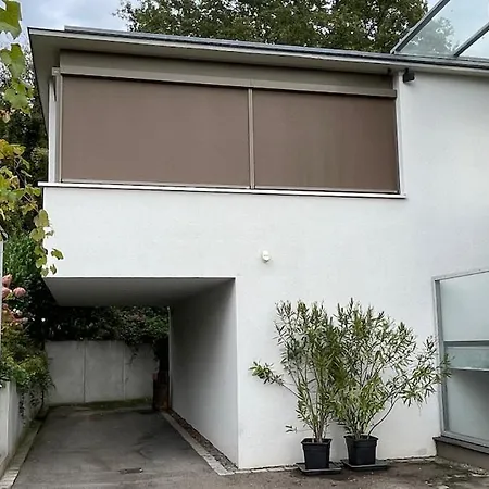 Panoramic Apartment, Carport, Public Transport